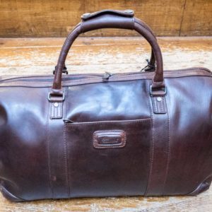 Ashwood leather holdall in tan soft luxurious leather.