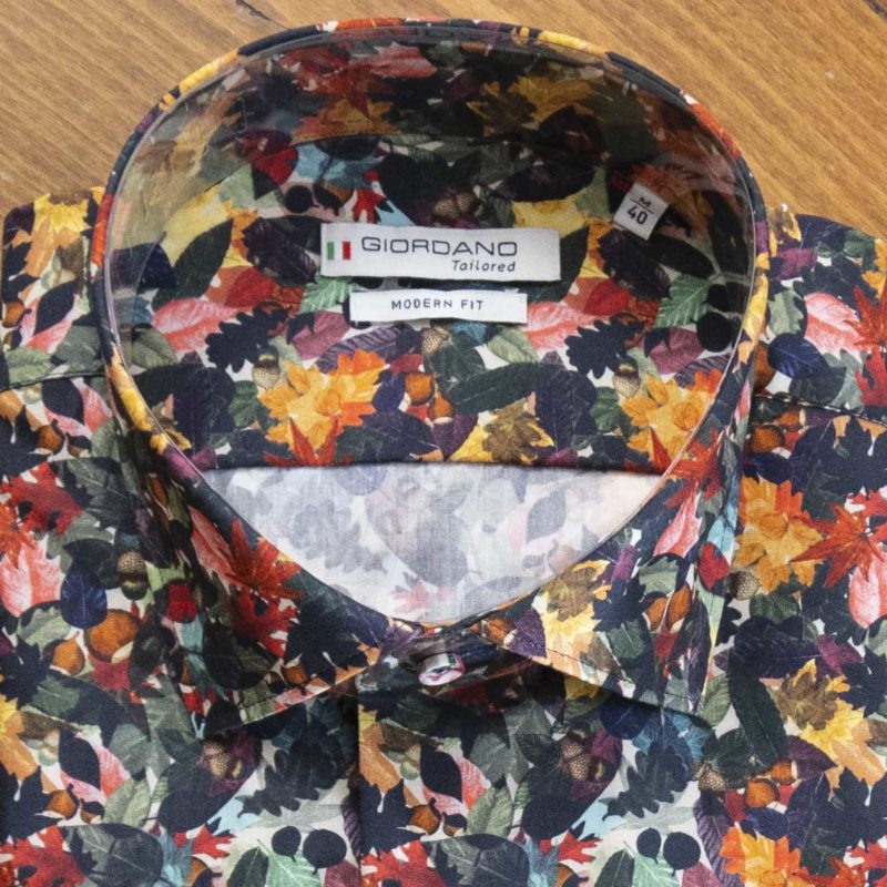 Giordano shirt with colourful autumn leaves