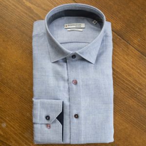 Giordano shirt soft grey with a black lining, coloured buttons