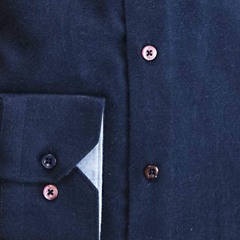 Giordano shirt soft in dark blue with a pale blue lining