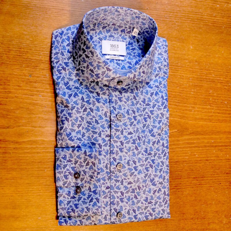 Eterna blue shirt with blue leaves and foliage