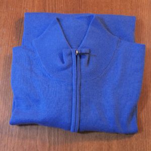 Fynch-Hatton zip in mid blue premium cotton, great for spring and summer evenings