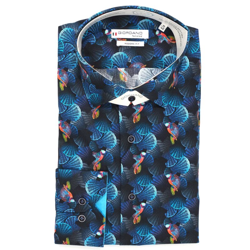 Giordano shirt with colourful fish and blue shells from Gabucci Bath.