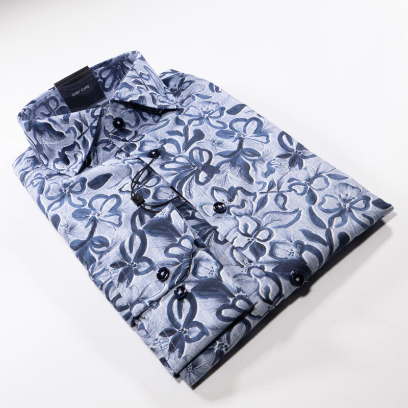 Venti blue shirt with large blue flower design. From Gabucci Menswear Bath